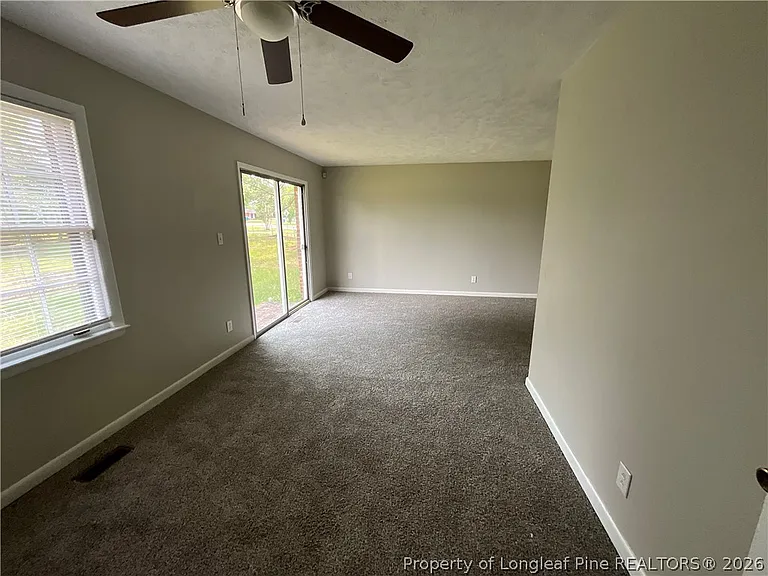 1365 Greenock Ave — Photo 8