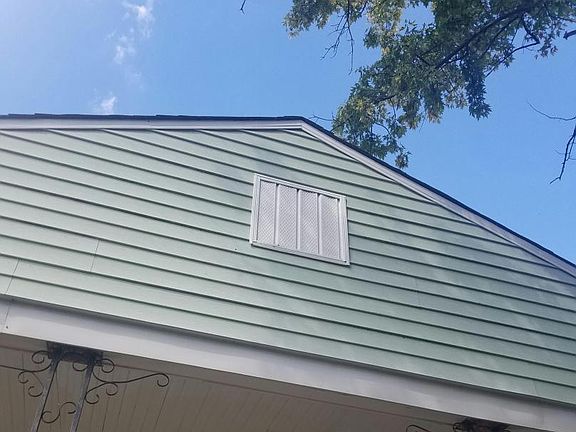 2nd image of 223 Cedar Ave