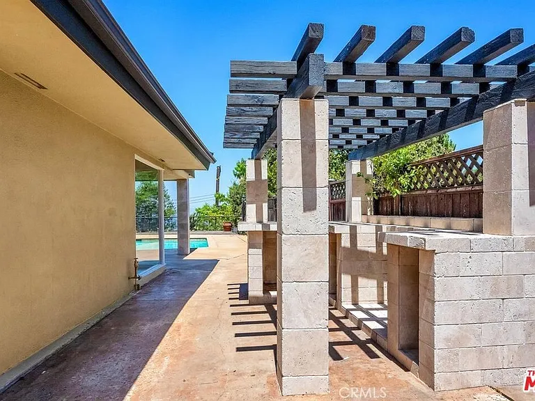 3446 Alginet Dr — Photo 7
