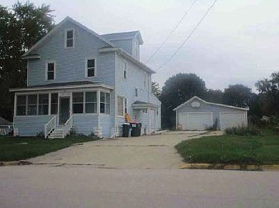 2nd image of 127 W Stroud St