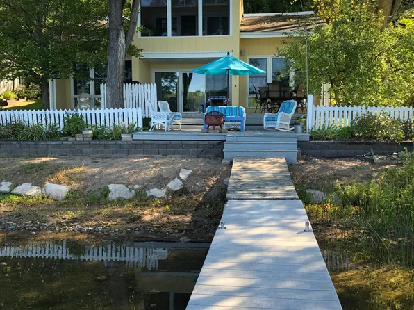 (undisclosed Address), Stillwater, MN 55082