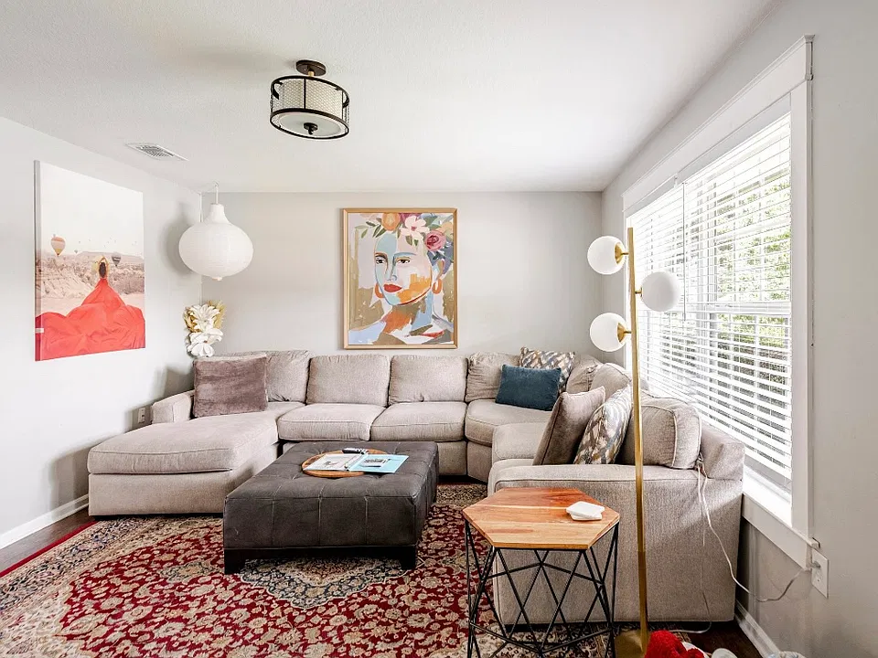 127 Berger Pl
