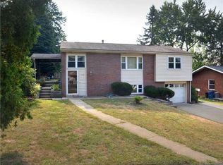 116 Black Hills Rd, Pittsburgh, PA 15239