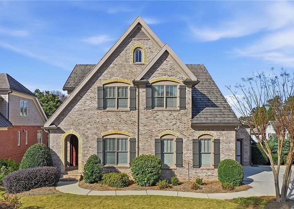 1st image of 2615 Hillandale Cir