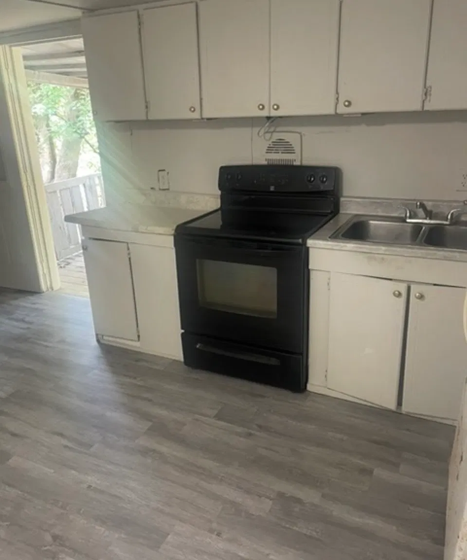 2 bed, $1,200 — Photo 3