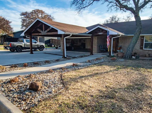 1507 Cactus St, Mineral Wells, TX 76067