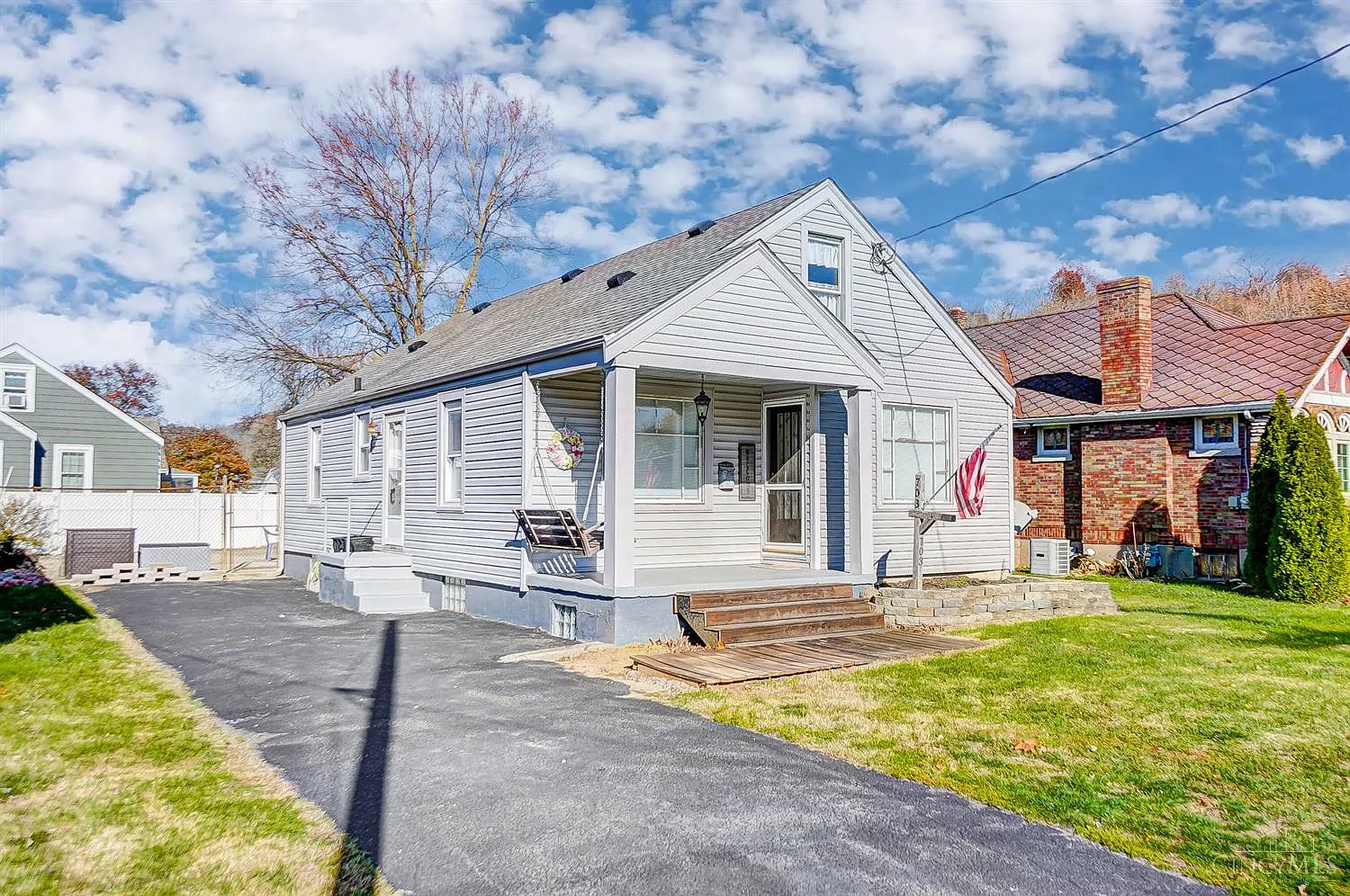 703 Harrison Ave photo 1