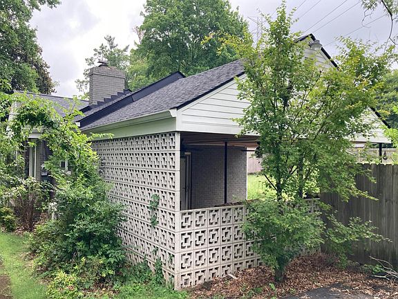 2nd image of 219 Emery Dr