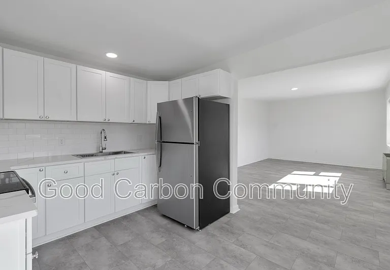 211 Summer St #2 — Photo 3