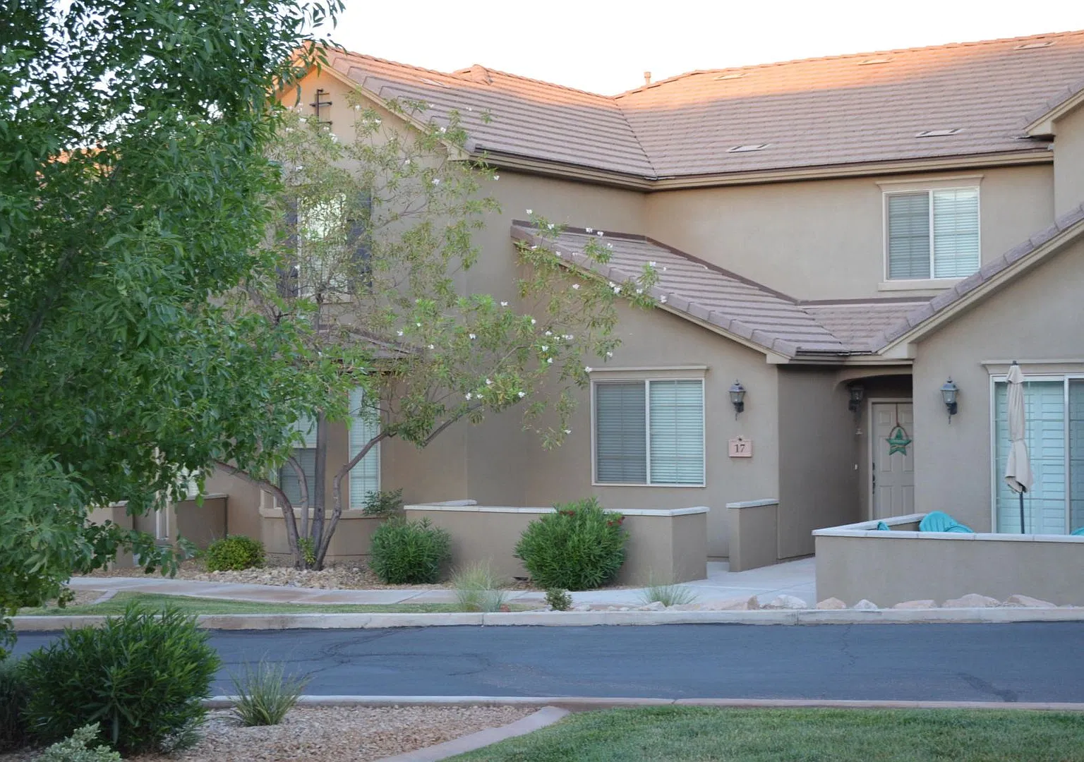 3-Bedroom and 2.5-Bathroom Townhome in the Hidden Valley Casitas with Heated Pool! — Photo 1