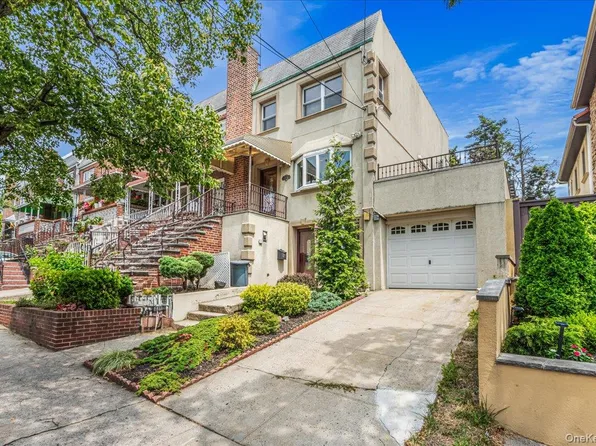 54-45 63rd Place, Maspeth, NY 11378