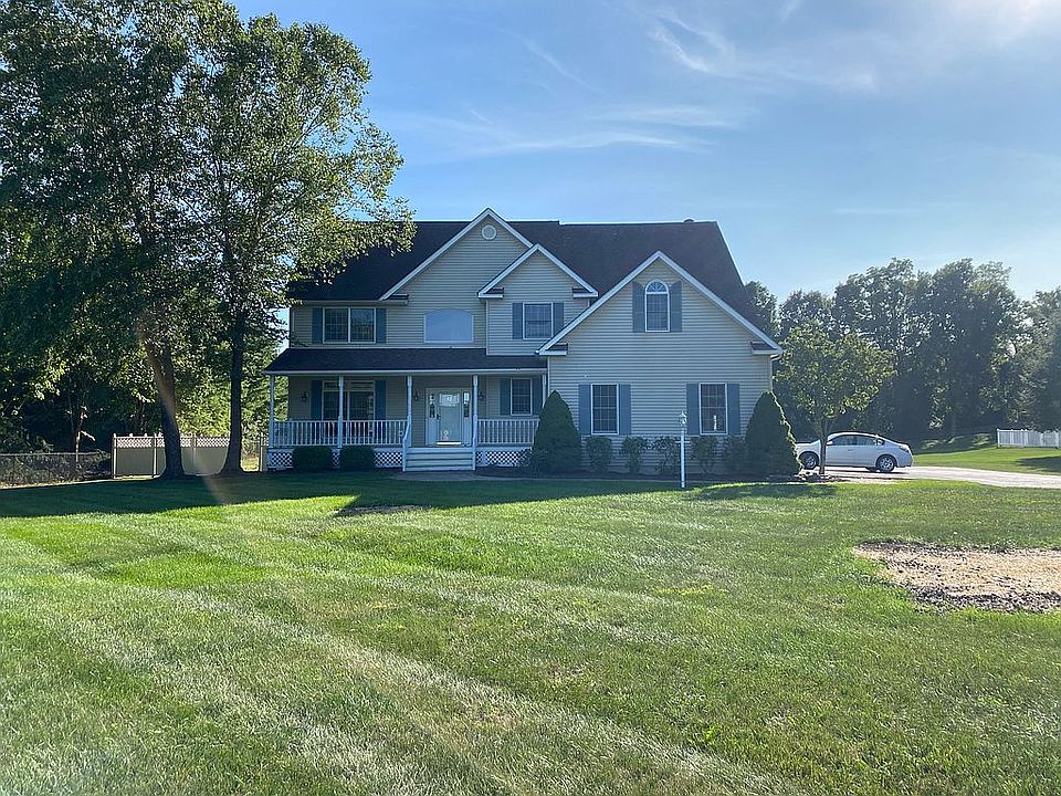 Lovely farm house elevation!