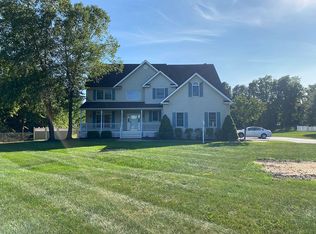 93 Woodcrest Dr, Hopewell Junction, NY 12533