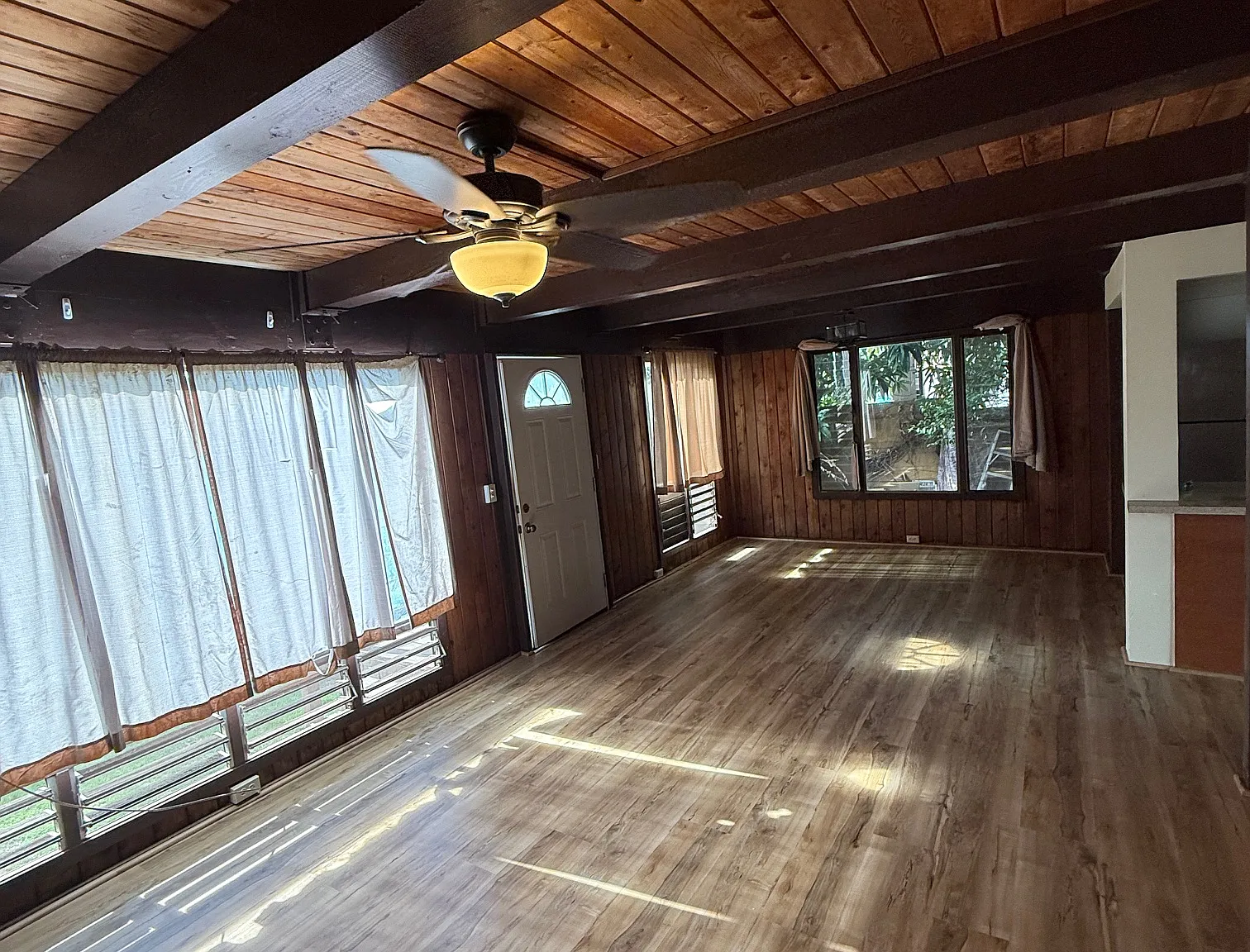 3 bed, 1584 sqft, $3,450 — Photo 4
