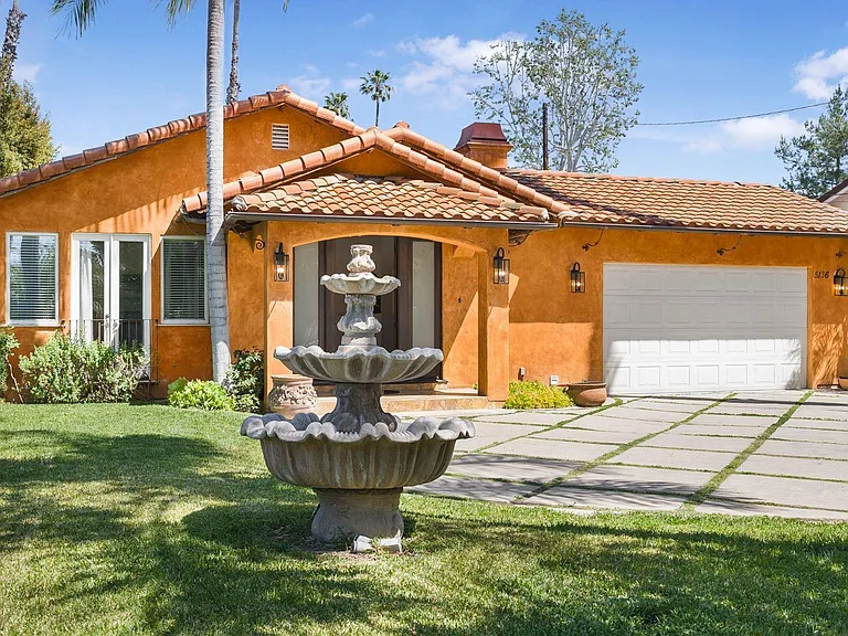 5136 Woodley Ave — Photo 20