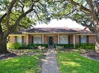 6103 Queensloch Dr, Houston, TX 77096