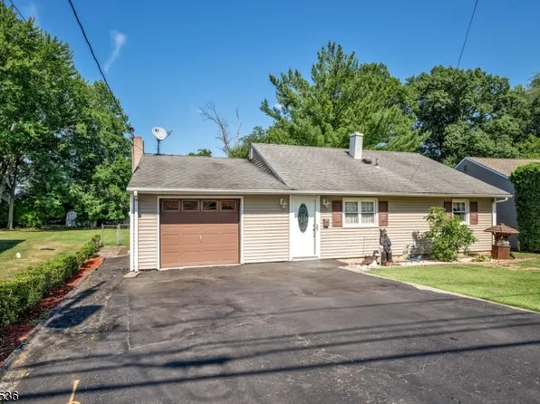 18 Howard Ave, Rochelle Park Twp., NJ 07662