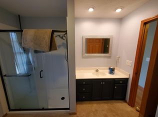 8020 Old Stage Rd, Chuckey, TN 37641