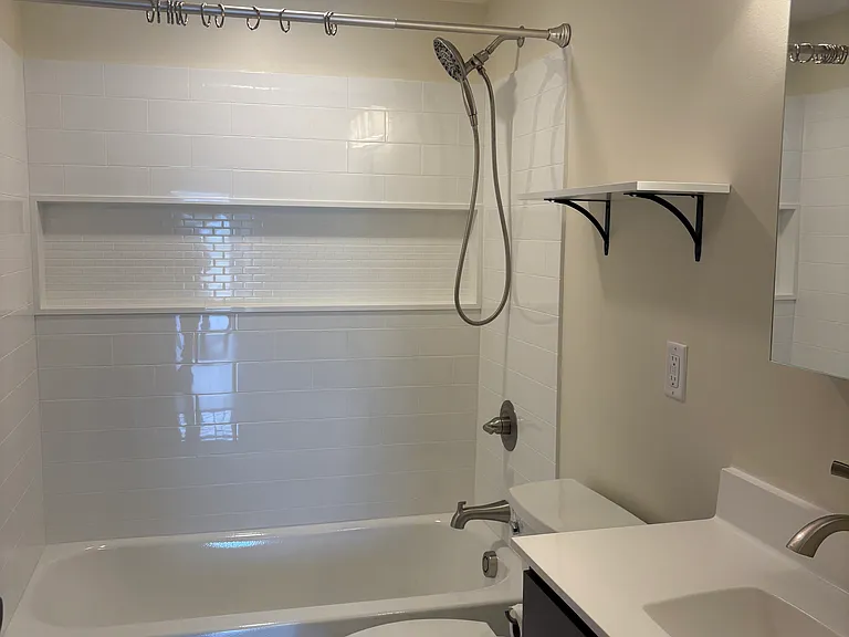4403 Buckeye Rd — Photo 5