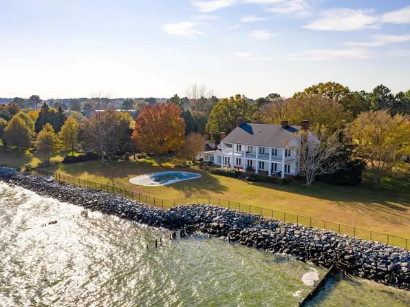 78 Mainsail Ct, Heathsville, VA 22473