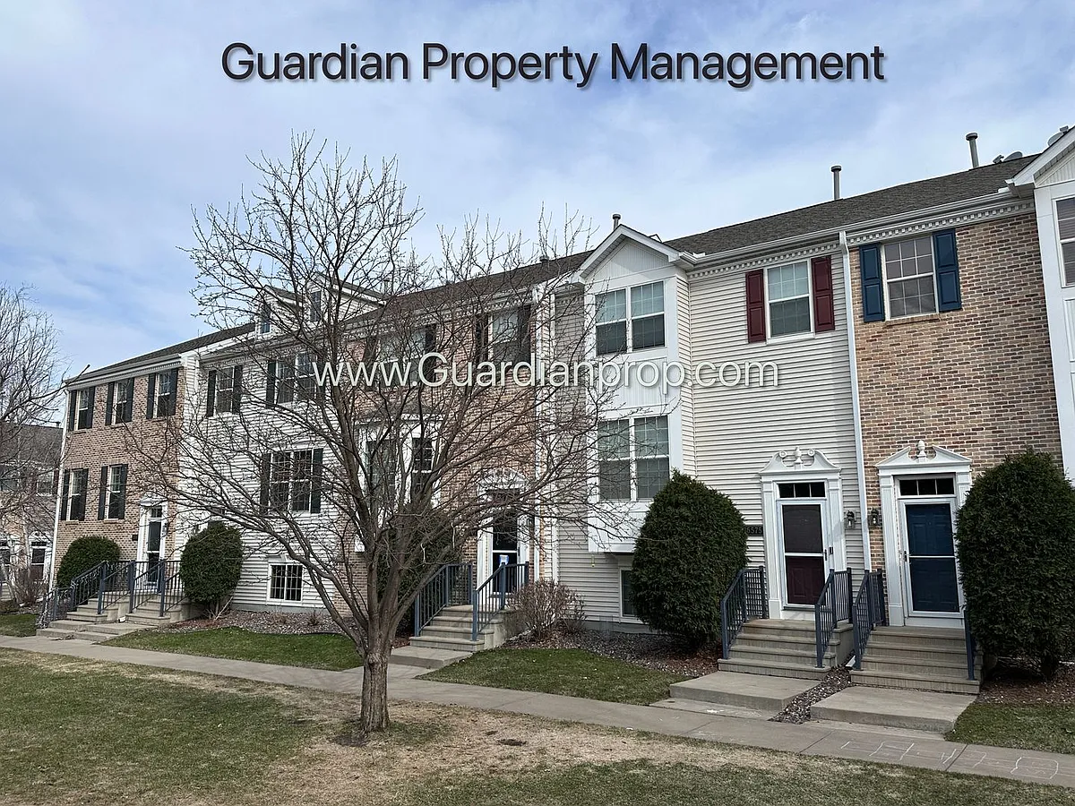 Building Photo - 15575 Junegrass Ln