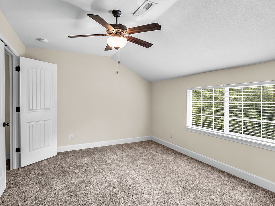TH1 Bedroom