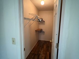 1033 W Central St #B, Springfield, MO 65802