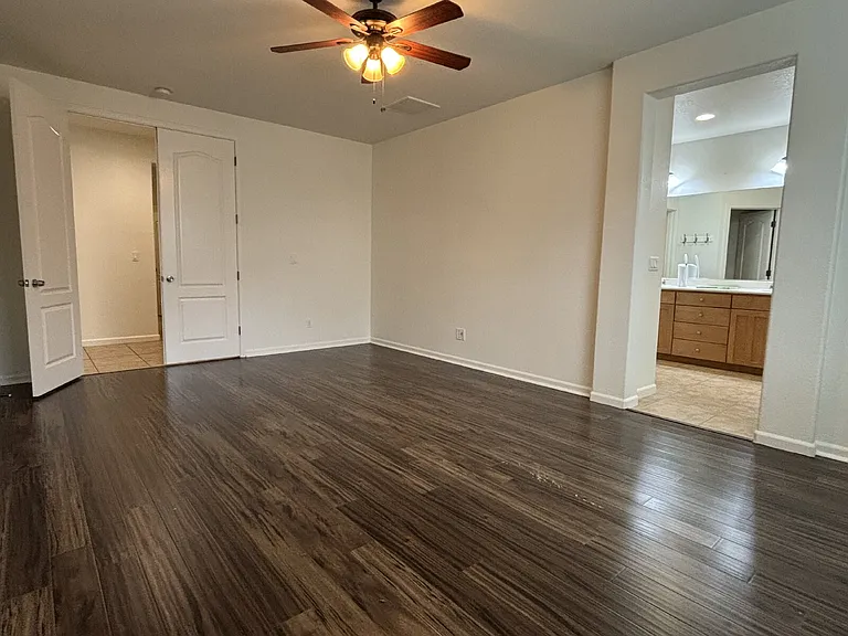 2405 El Vaquero Dr — Photo 15