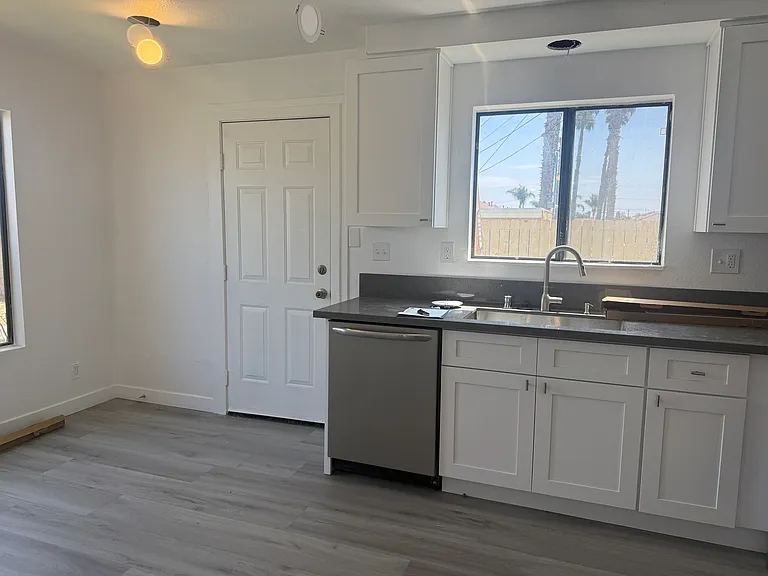 8162 Major Cir #A — Photo 10