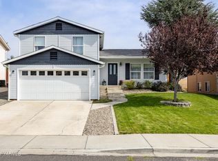 417 S 82nd Ave, Yakima, WA