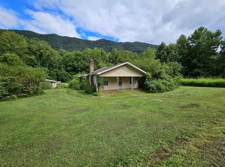 1206 Irondale Rd, Big Stone Gap, VA 24219