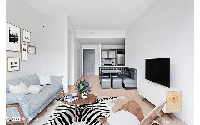 Rented by R New York | media 5