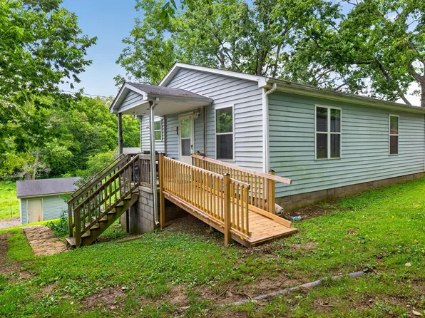 310 E 10th St, Millersburg, KY 40348
