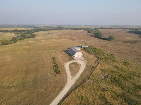 2152 15th Ave, McPherson, KS 67460