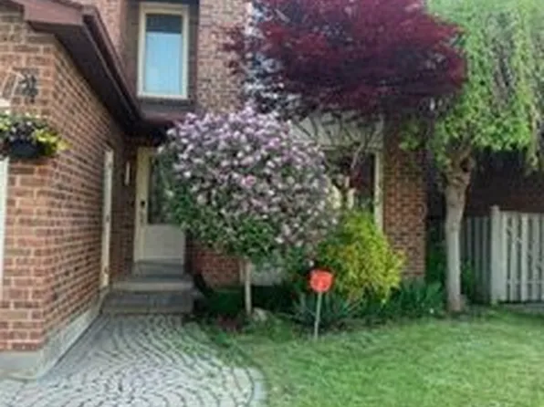 600 York Hill Blvd, Vaughan, ON L4J 5L2