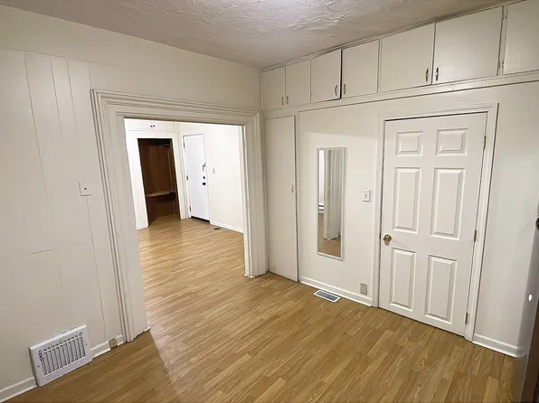 108 Pleasant St #1SOUTH, Joliet, IL 60436