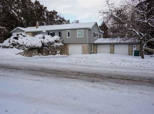 2926 N Oneida St, Appleton, WI 54911