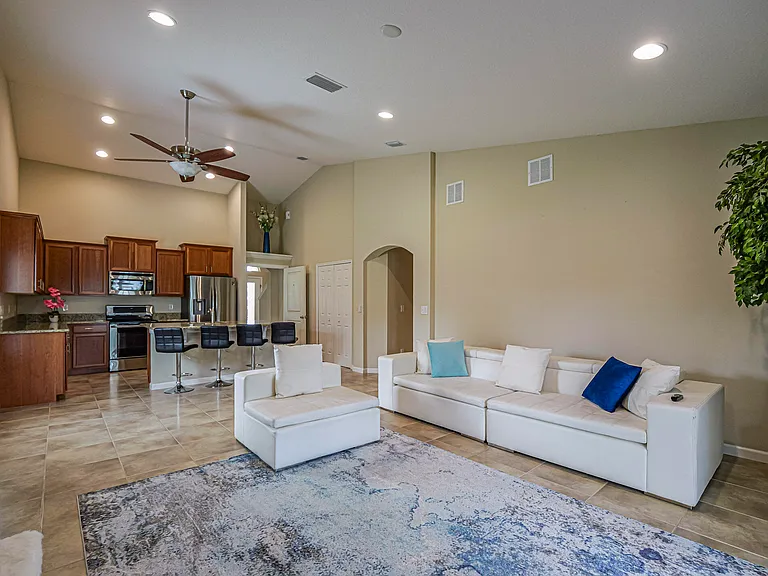 1750 Berkshire Cir SW — Photo 10