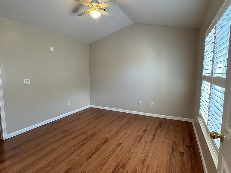 200 Talus Way #323 — Photo 3