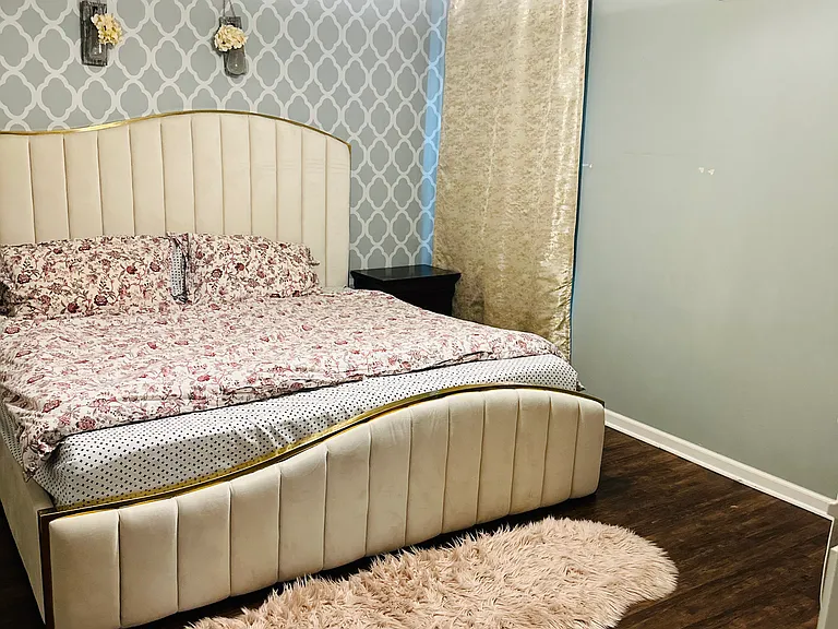 Master bedroom - second level