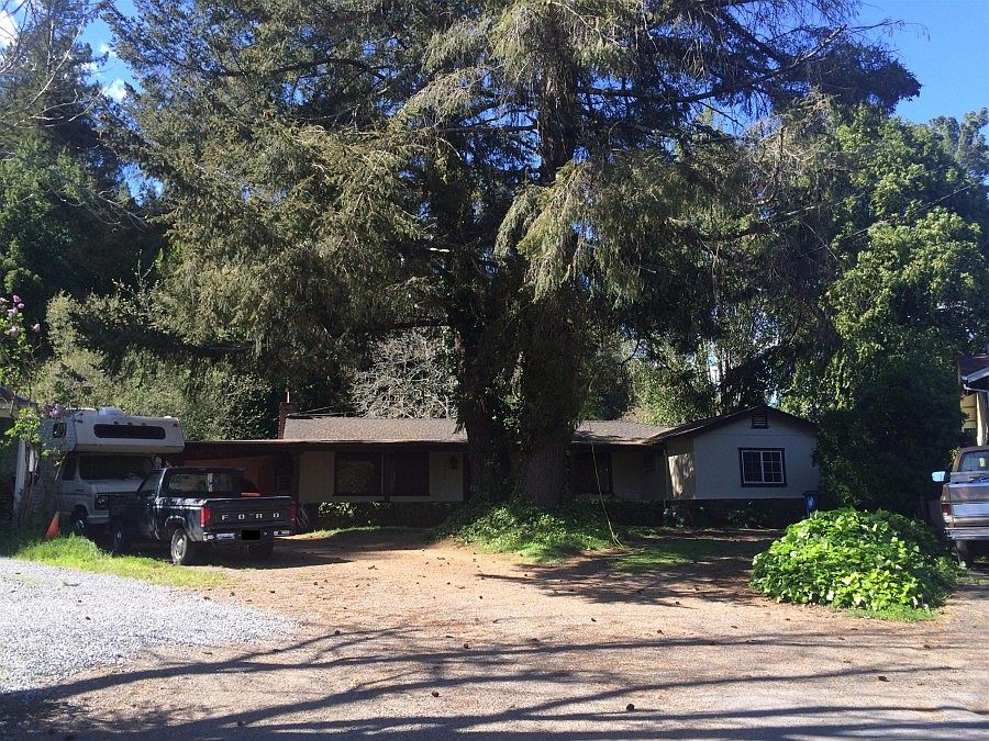 1st image of 16070 Brookdale Dr