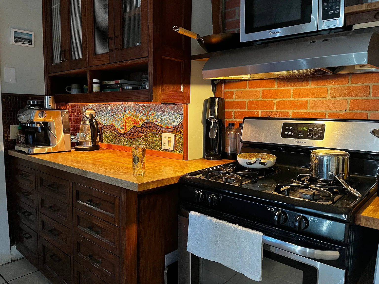 2 bed, 1040 sqft, $3,490 — Photo 4