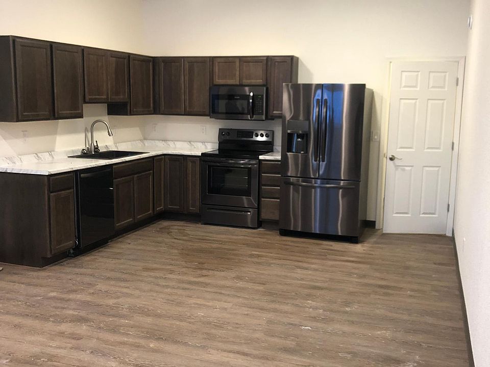 1st image of 2387 Badger Rd #3