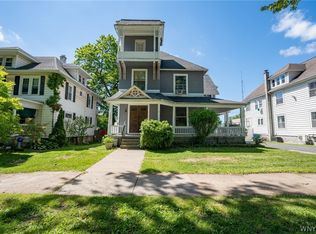 102 Niagara St, Lockport, NY 14094