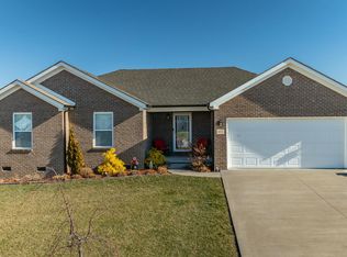652 Boulder Ct, Berea, KY 40403
