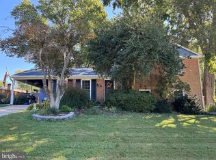 9 Bel Pre Ct, Rockville, MD 20853