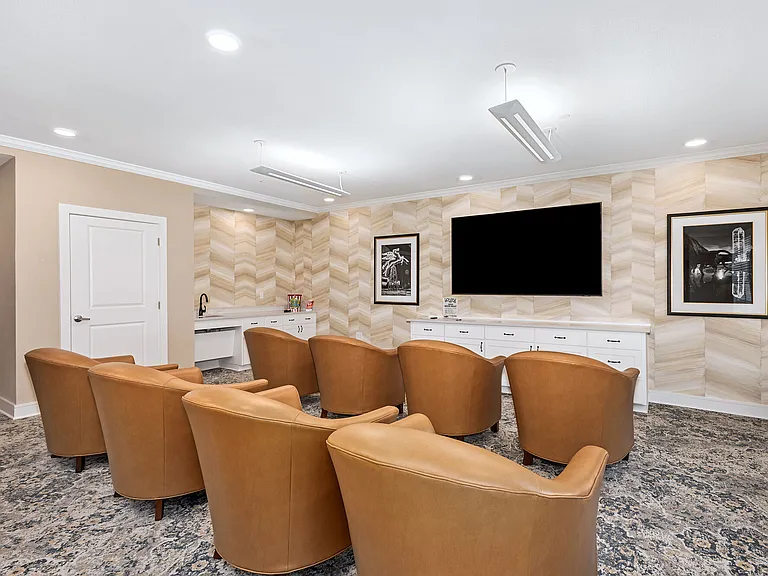Mariposa Communications Parkway 55+ Apartment Homes — Photo 12
