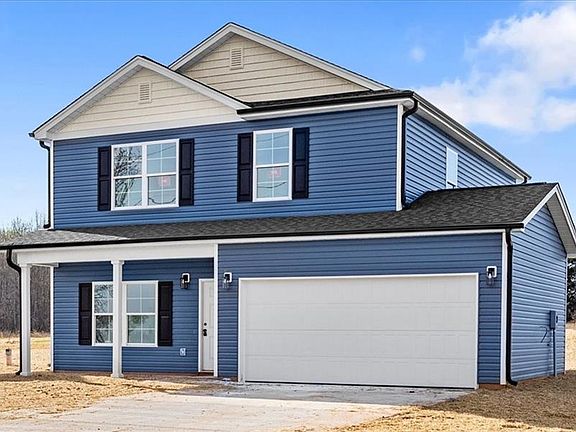 3rd image of 824 Deadmon Rd