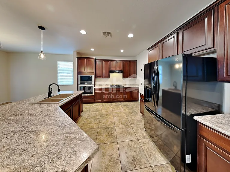 12119 W Range Mule Dr — Photo 3