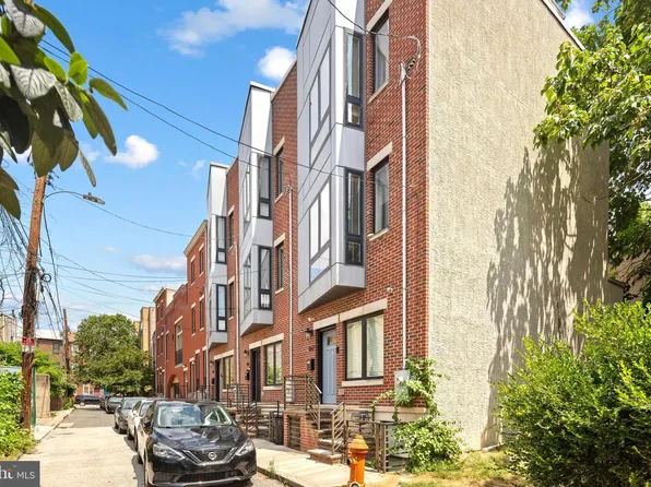 867 N Opal St, Philadelphia, PA 19130
